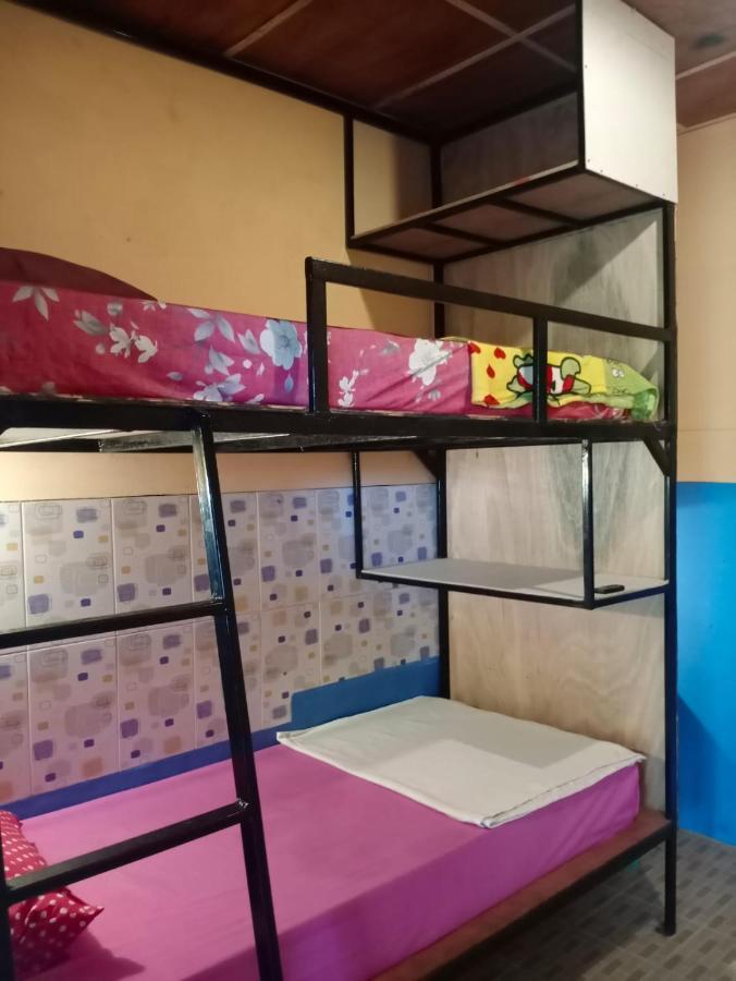 Salty Dog Hostel Telukdalem Exterior foto